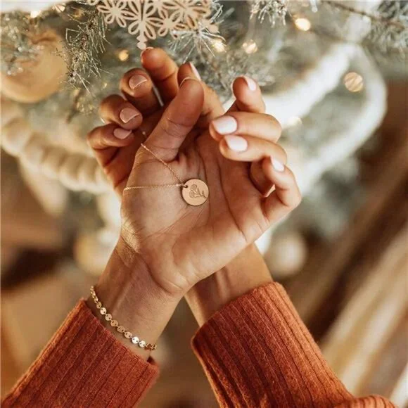 MEVECCO Birth Flower Necklace 18k Gold Custom Floral Pendant Necklaces Dainty - Picture 6 of 7